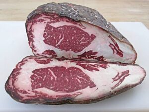 เนื้อวัวดรายเอจ (Dry Aged Beef)